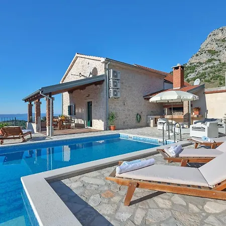 Holiday home Mia Zivogosce
