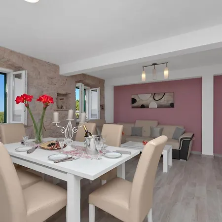 Mia Holiday home *