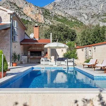 Holiday home Mia Zivogosce