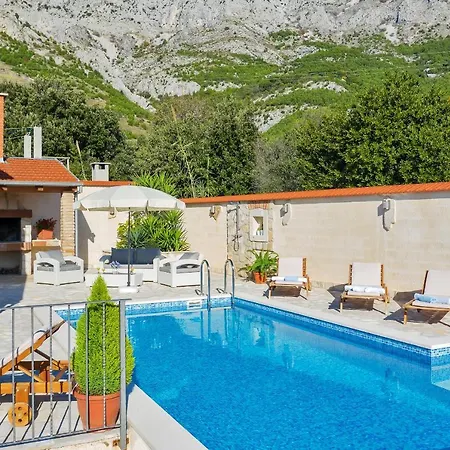 Mia Holiday home