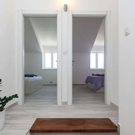 Holiday home Mia *